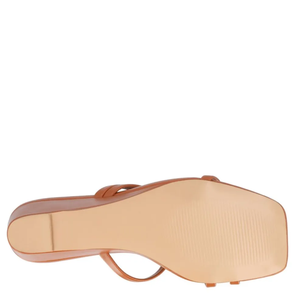 Journee Collection Womens Takarah Low Wedge Sandal