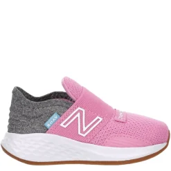 New Balance Girls Infant Roav Sneaker