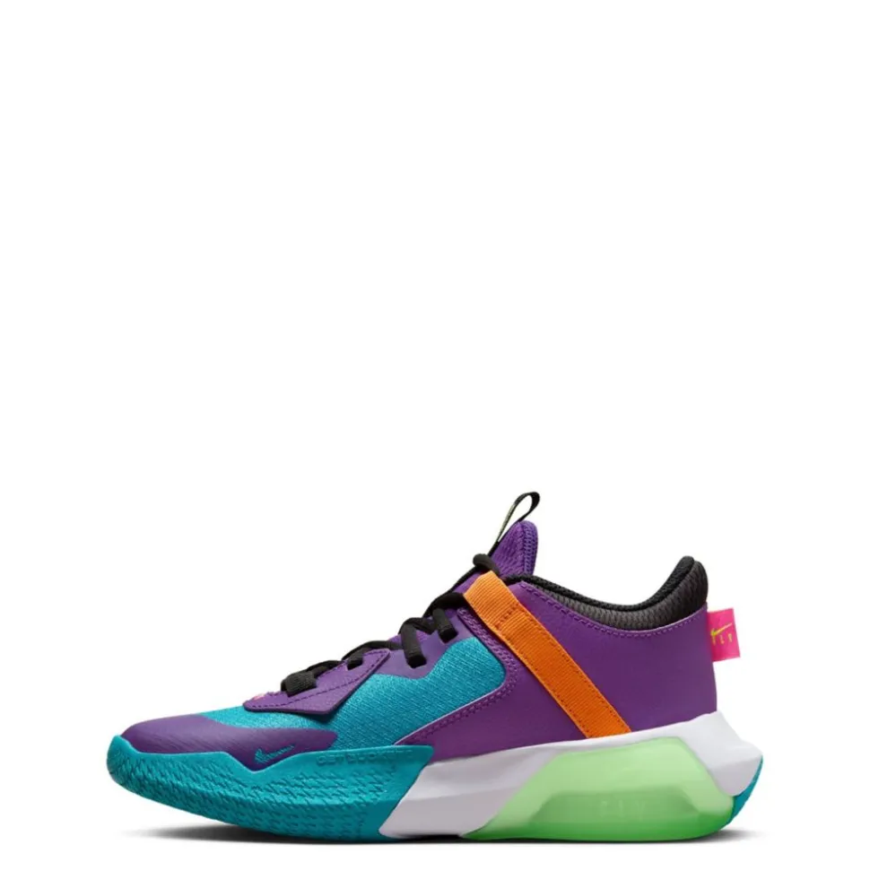 Nike Boys Air Zoom Crossover Basketball Shoe