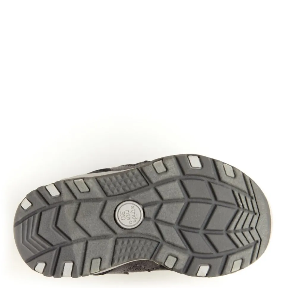 Stride Rite Boys Angus Mid Sneaker